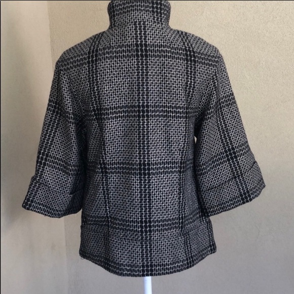 (Sold) Anthro Tulle Black and Tan Jacket 3/4 Sleev - Picture 5 of 8